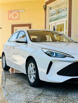 Roewe i5